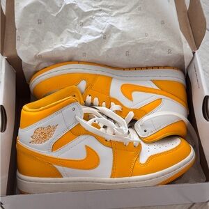 Jordan Air Low SE in Black and Red